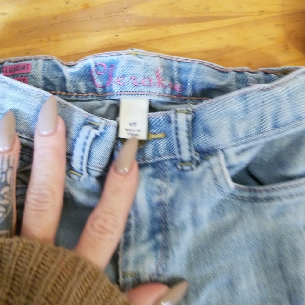 Jeans - Picture 3 of 3